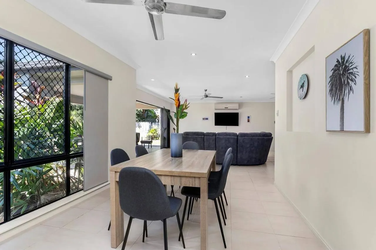'Coco Tierra' Expansive Cairns Oasis With Pool Villa Smithfield Australia